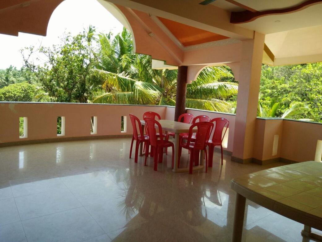 Saguntara Beach Homestay Vengurla Экстерьер фото