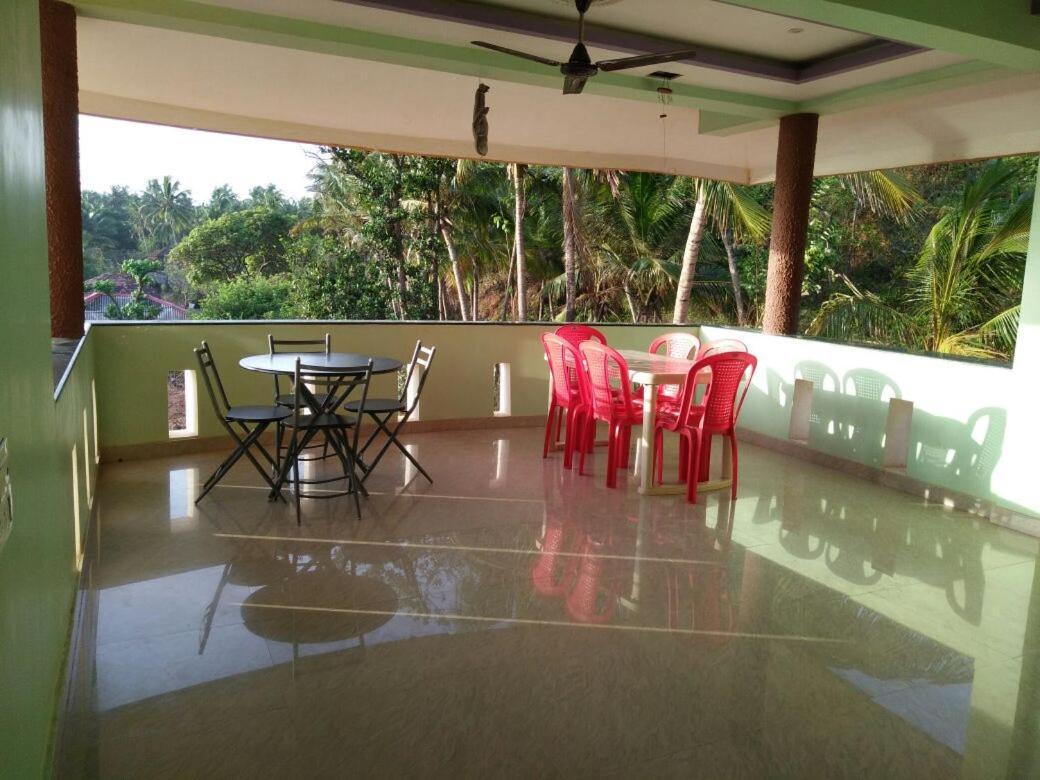 Saguntara Beach Homestay Vengurla Экстерьер фото